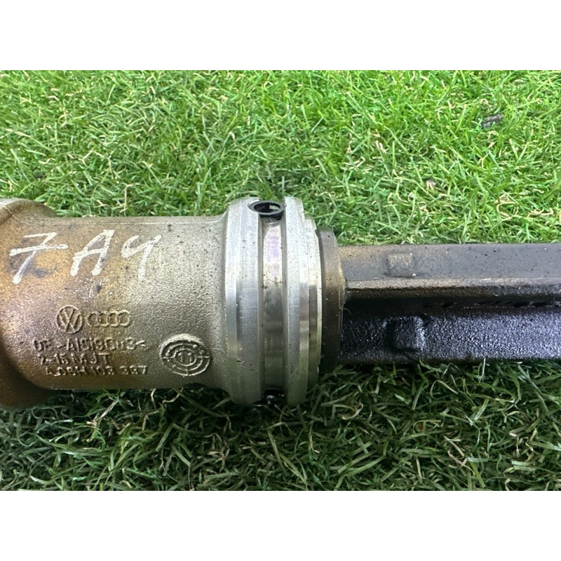 Блок балансирных валов (двигатель и элементы) AUDI A4 B8 2012 2.0 CAEB 06H198205F