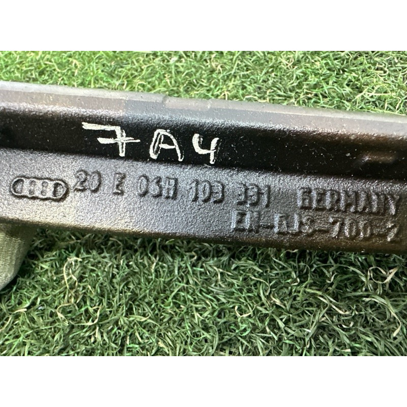 Блок балансирных валов (двигатель и элементы) AUDI A4 B8 2012 2.0 CAEB 06H198205F