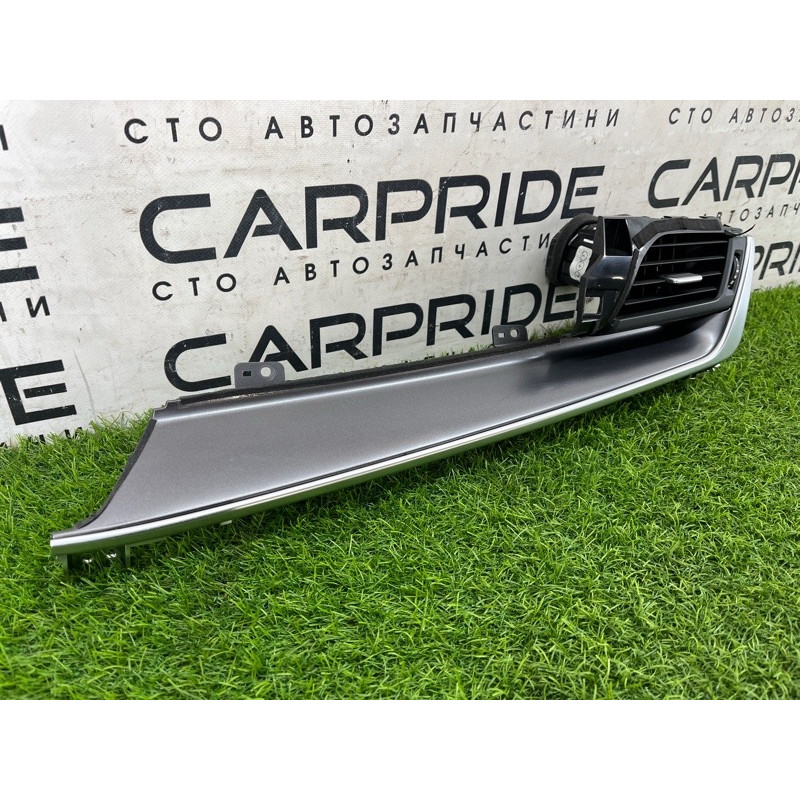 Дефлектор воздуховода (салон) Nissan Rogue T33 2023 1.5 KR15DDT 684116RR4A