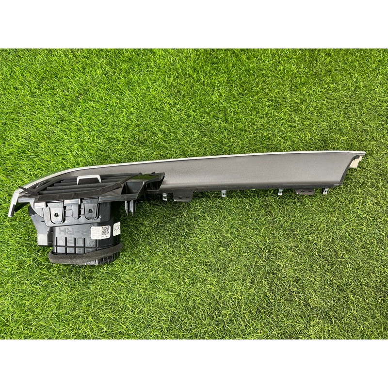 Дефлектор воздуховода (салон) Nissan Rogue T33 2023 1.5 KR15DDT 684116RR4A