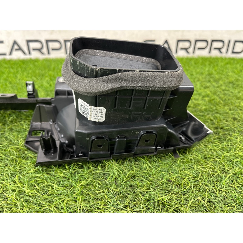 Дефлектор воздуховода (салон) Nissan Rogue T33 2023 1.5 KR15DDT 684116RR4A