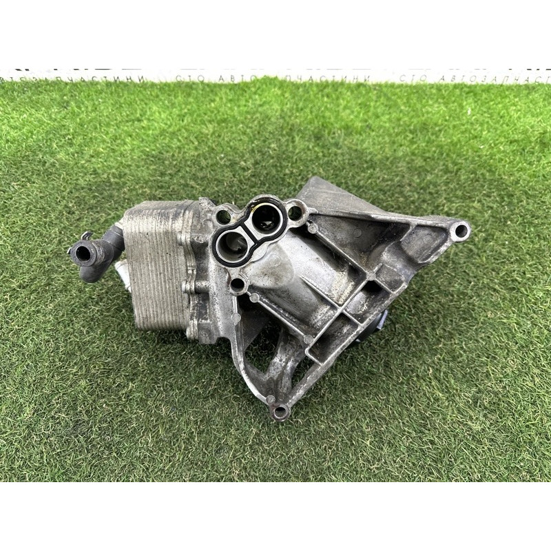 Корпус масляного фільтра (двигун та елементи) Volkswagen Touareg NF 2012 3.6 CGRA 03H115403T