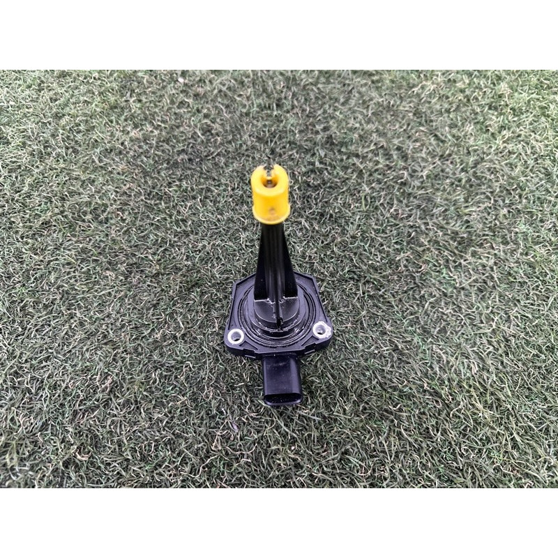 Датчик уровня масла (электрика двигателя) Volkswagen Touareg NF 2013 3.6 03L907660B