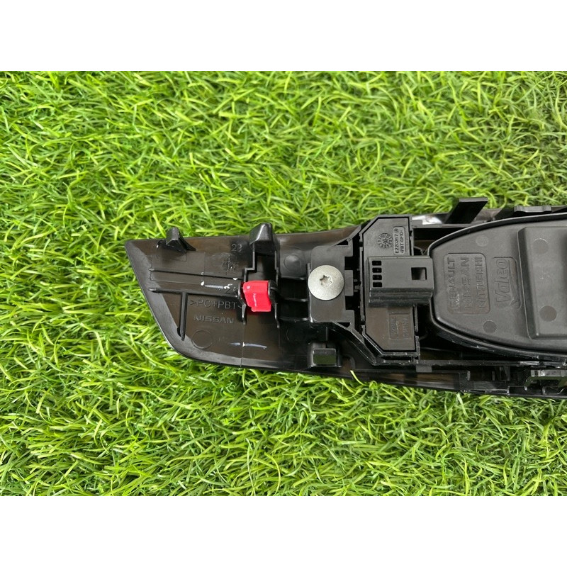 Блок кнопок стеклоподъемников (электрика / кнопки) Nissan Rogue T33 2023 1.5 KR15DDT 254016RE0C