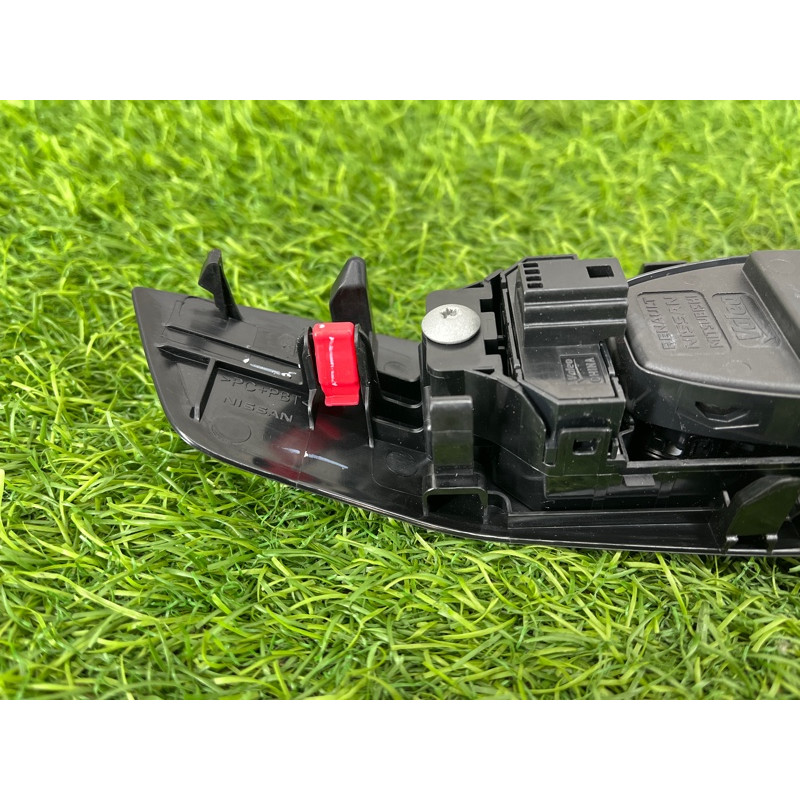 Блок кнопок стеклоподъемников (электрика / кнопки) Nissan Rogue T33 2023 1.5 KR15DDT 254016RE0C