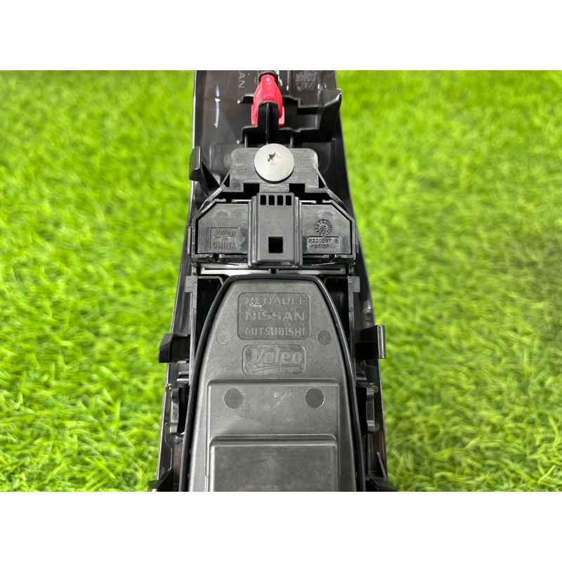 Блок кнопок стеклоподъемников (электрика / кнопки) Nissan Rogue T33 2023 1.5 KR15DDT 254016RE0C