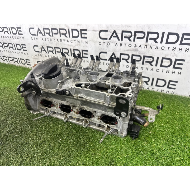 Головка блока цилиндров (двигатель и элементы) AUDI A4 B8 2012 2.0 CAEB 06H103064L