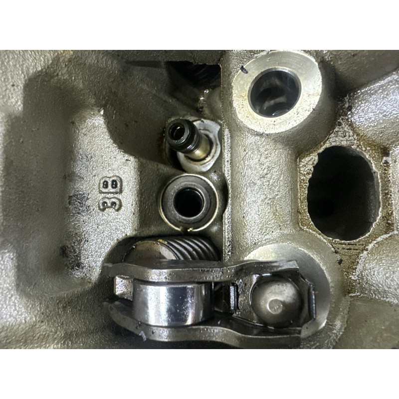 Головка блока цилиндров (двигатель и элементы) AUDI A4 B8 2012 2.0 CAEB 06H103064L