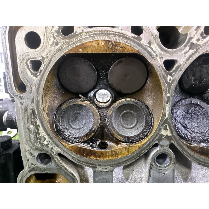 Головка блока цилиндров (двигатель и элементы) AUDI A4 B8 2012 2.0 CAEB 06H103064L