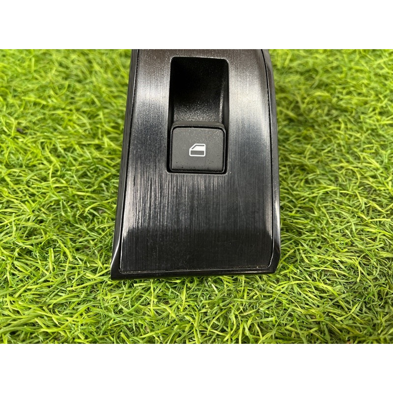 Кнопка стеклоподъемника (электрика / кнопки) Nissan Rogue T33 2023 1.5 KR15DDT 254116XJ0B