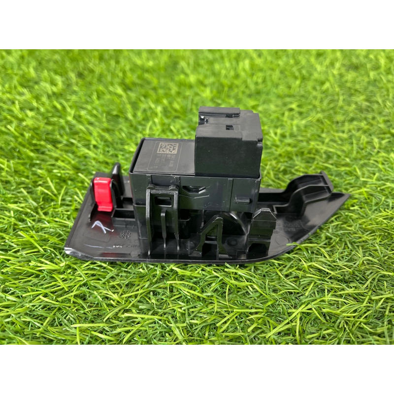 Кнопка стеклоподъемника (электрика / кнопки) Nissan Rogue T33 2023 1.5 KR15DDT 254116XJ0B