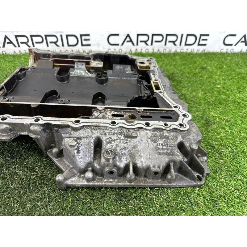 Полуподдон масляный (двигатель и элементы) AUDI A7 4G 2012 3.0 CGXB 06E103601AN