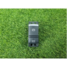 Кнопка стояночного тормоза