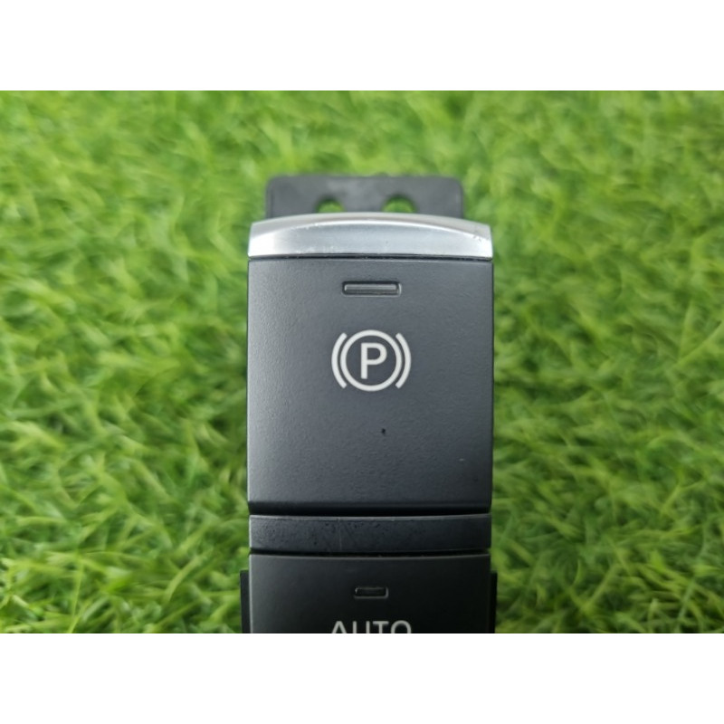 Кнопка стояночного тормоза (электрика / кнопки) Nissan Rogue T33 2023 1.5 KR15DDT 251756RA0A