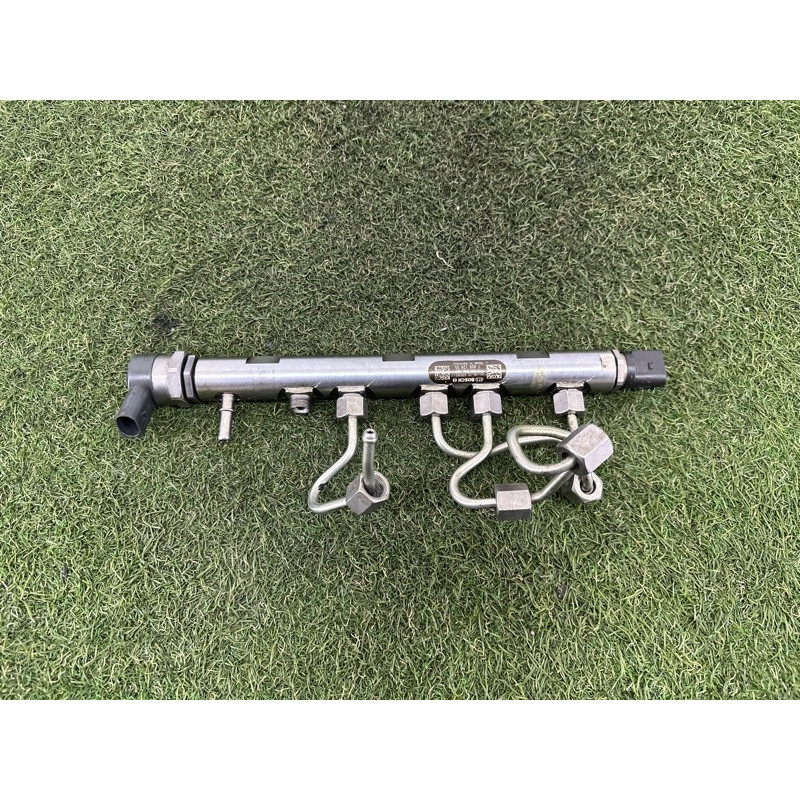 Паливна рампа (паливна система) BMW 5-series F10 2011 2.0 N47N 13537800601