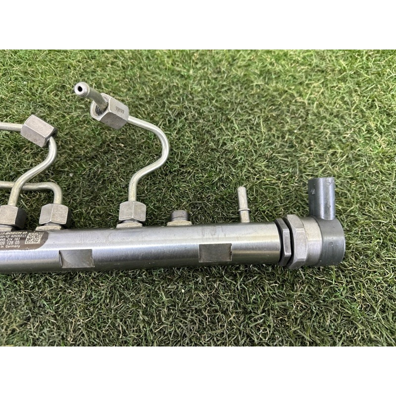 Паливна рампа (паливна система) BMW 5-series F10 2011 2.0 N47N 13537800601