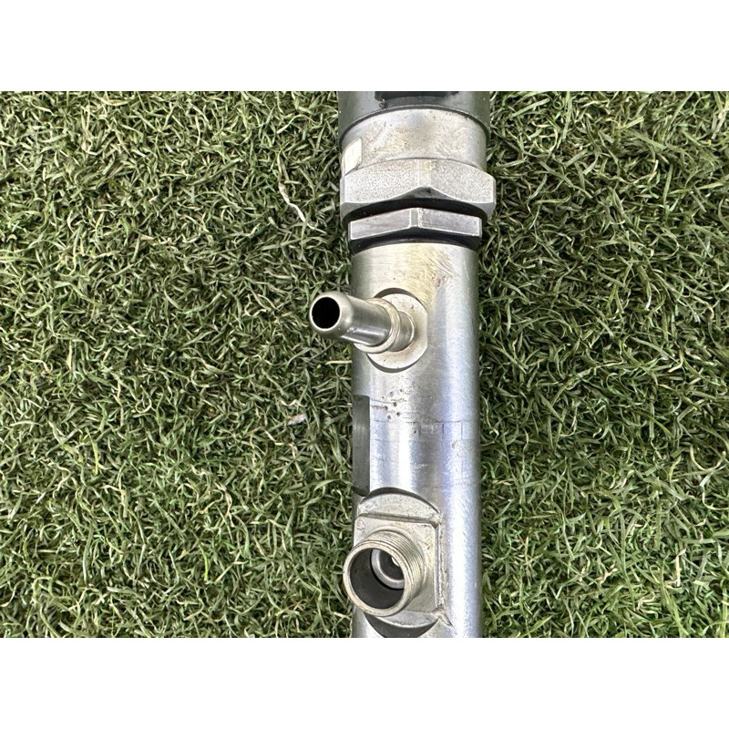 Паливна рампа (паливна система) BMW 5-series F10 2011 2.0 N47N 13537800601