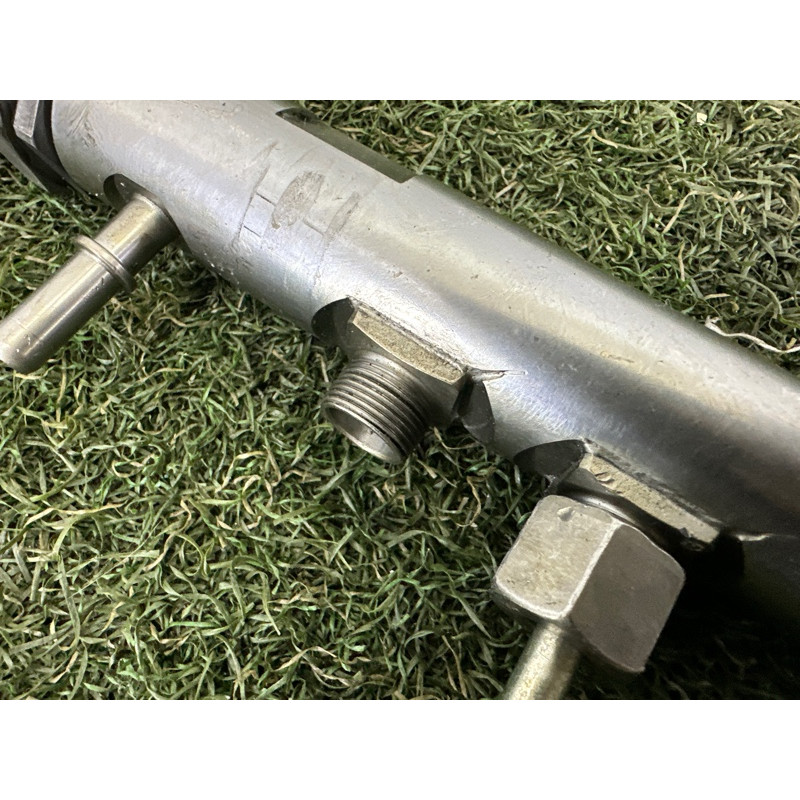 Паливна рампа (паливна система) BMW 5-series F10 2011 2.0 N47N 13537800601