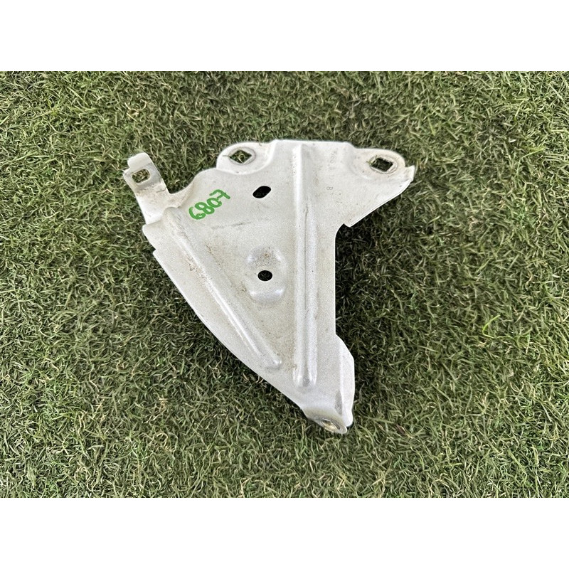 Крепление крыла (кузов и элементы) BMW X1 F48 2016 2.0 B46B20 41007427135