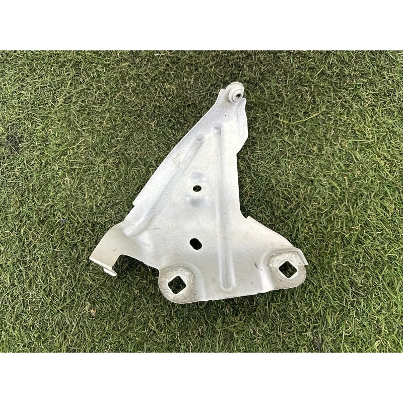 Крепление крыла (кузов и элементы) BMW X1 F48 2016 2.0 B46B20 41007427135