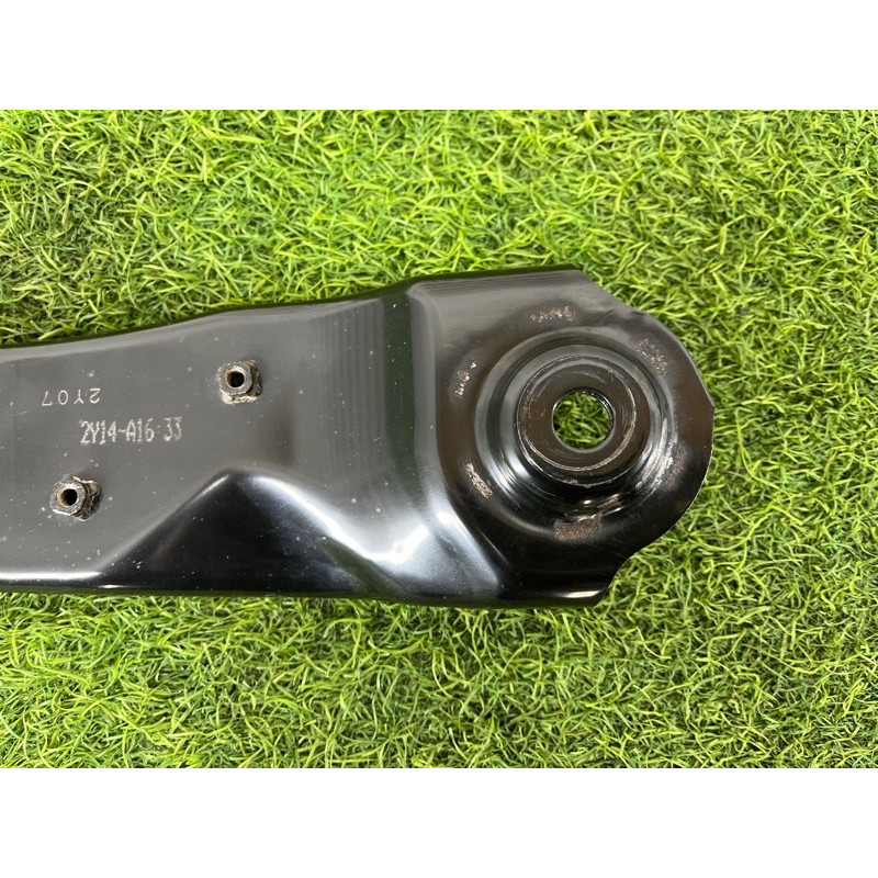 Кронштейн балки (подвеска) Nissan Rogue T33 2023 1.5 KR15DDT 554526RR0A