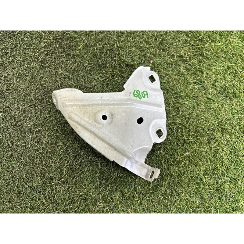 Крепление крыла (кузов и элементы) BMW X1 F48 2016 2.0 B46B20 41007427136