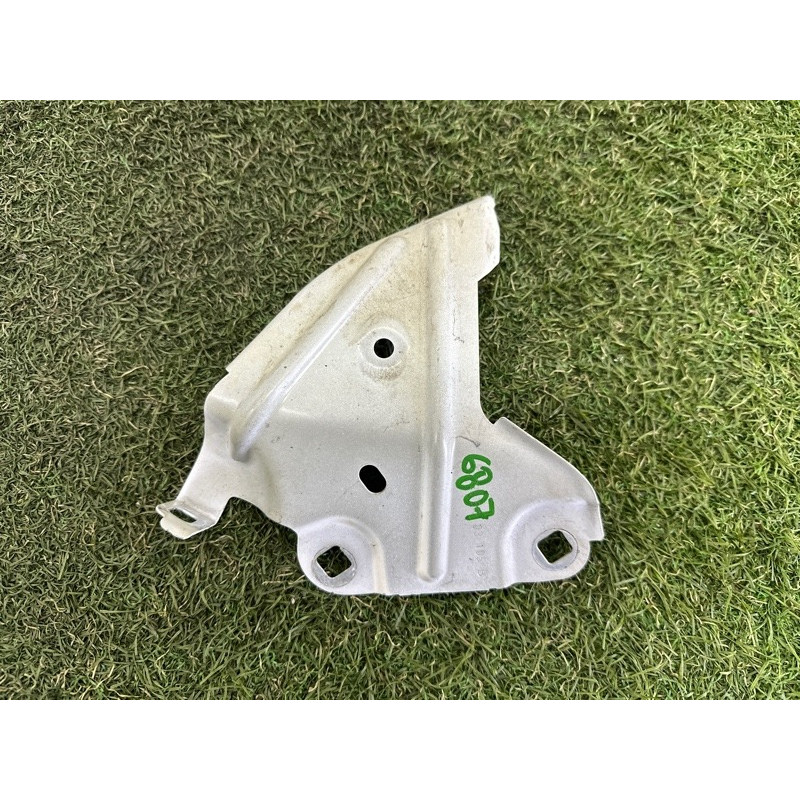 Крепление крыла (кузов и элементы) BMW X1 F48 2016 2.0 B46B20 41007427136