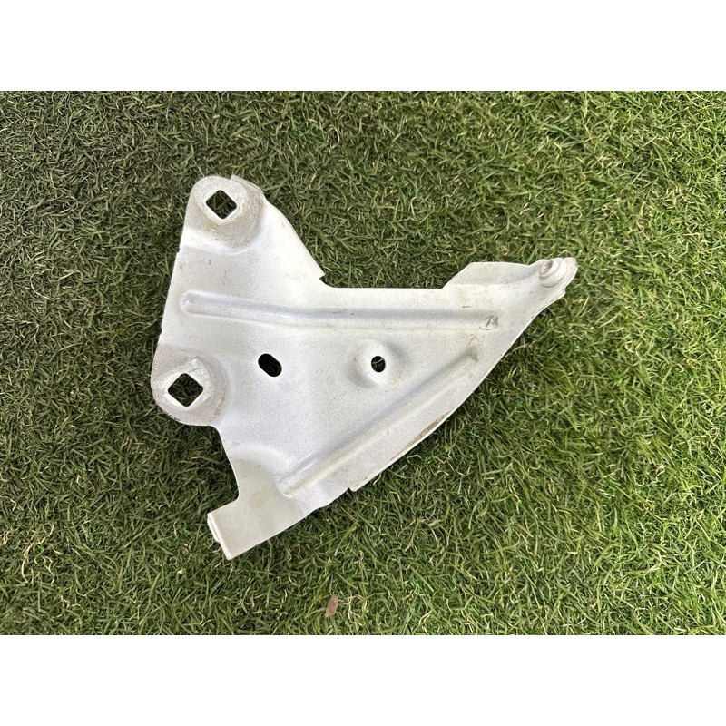 Крепление крыла (кузов и элементы) BMW X1 F48 2016 2.0 B46B20 41007427136