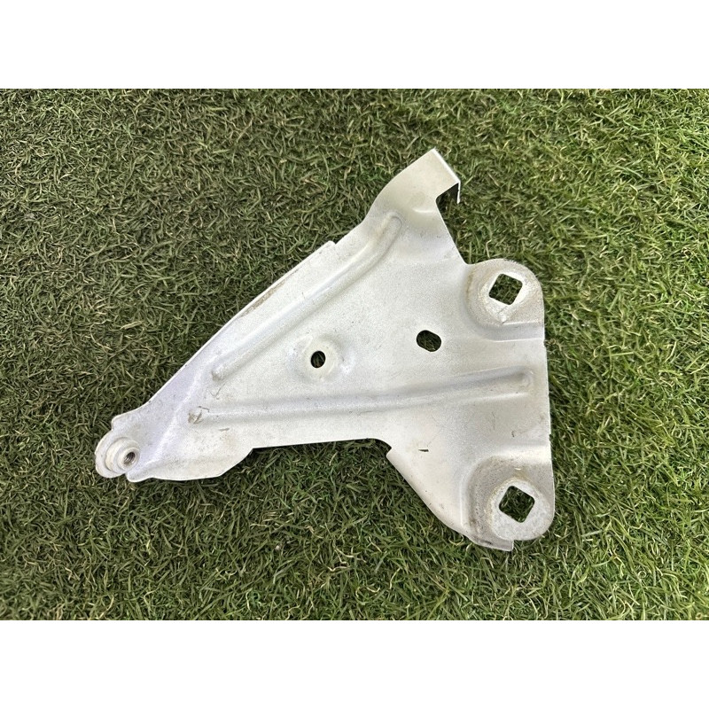 Крепление крыла (кузов и элементы) BMW X1 F48 2016 2.0 B46B20 41007427136