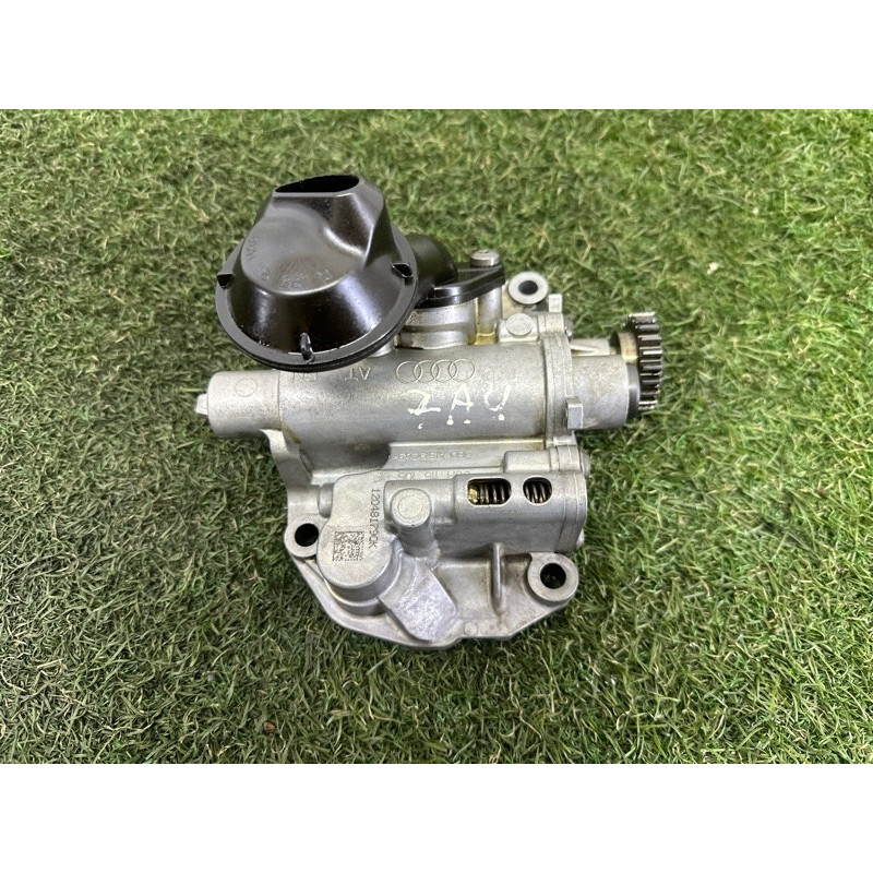 Маслонасос (двигатель и элементы) AUDI A4 B8 2012 2.0 CAEB 06H115105AM