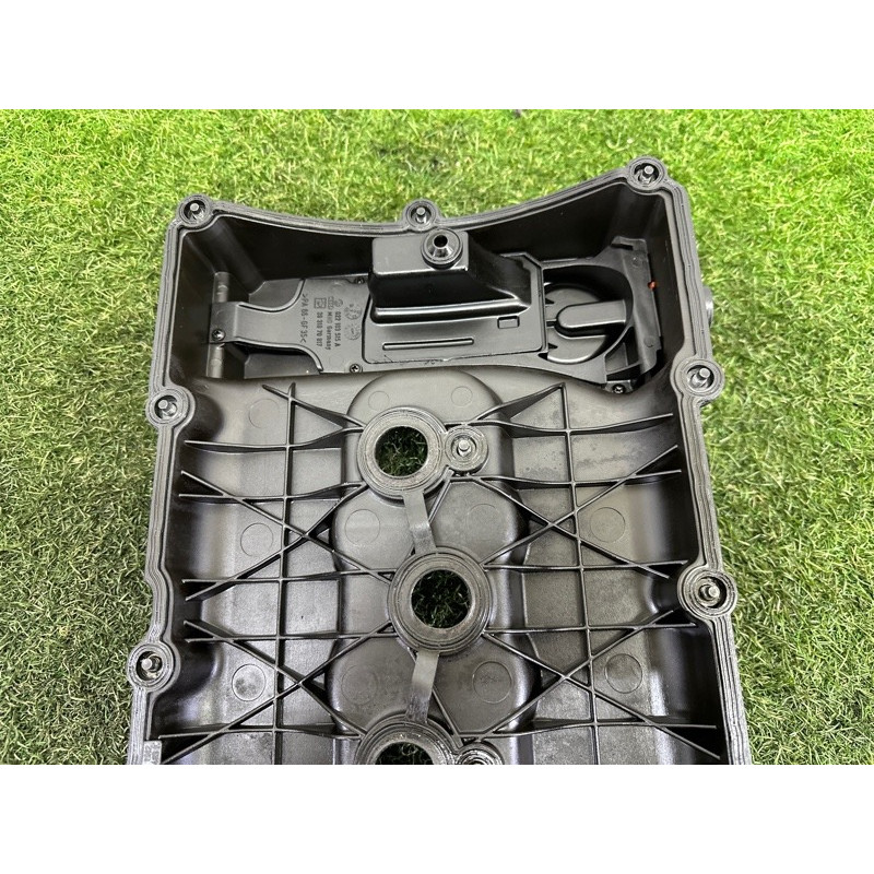 Крышка клапанов (двигатель и элементы) Volkswagen Touareg NF 2012 3.6 CGRA 03H103429H