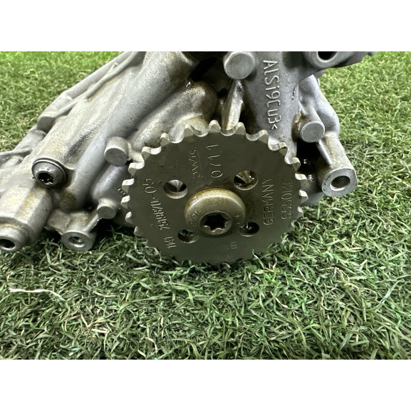 Маслонасос (двигатель и элементы) BMW X5 E70 2013-2015 3.0 11417573747