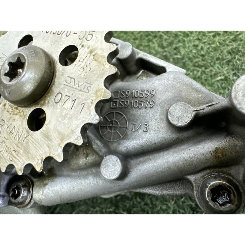 Маслонасос (двигатель и элементы) BMW X5 E70 2013-2015 3.0 11417573747