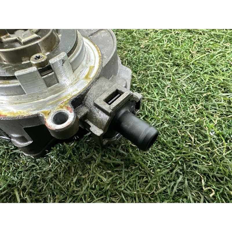 Вакуумный насос (тормозная система) AUDI Q7 4M 2017 3.0 CREC 06E145100Q