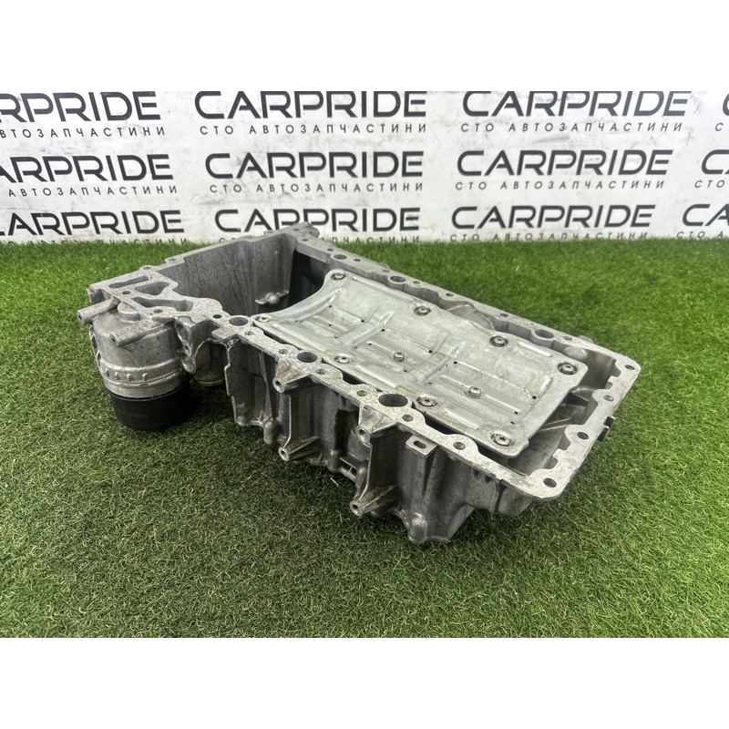 Полуподдон масляный (двигатель и элементы) BMW 7-series F02 2011 4.4 N63 11137621071