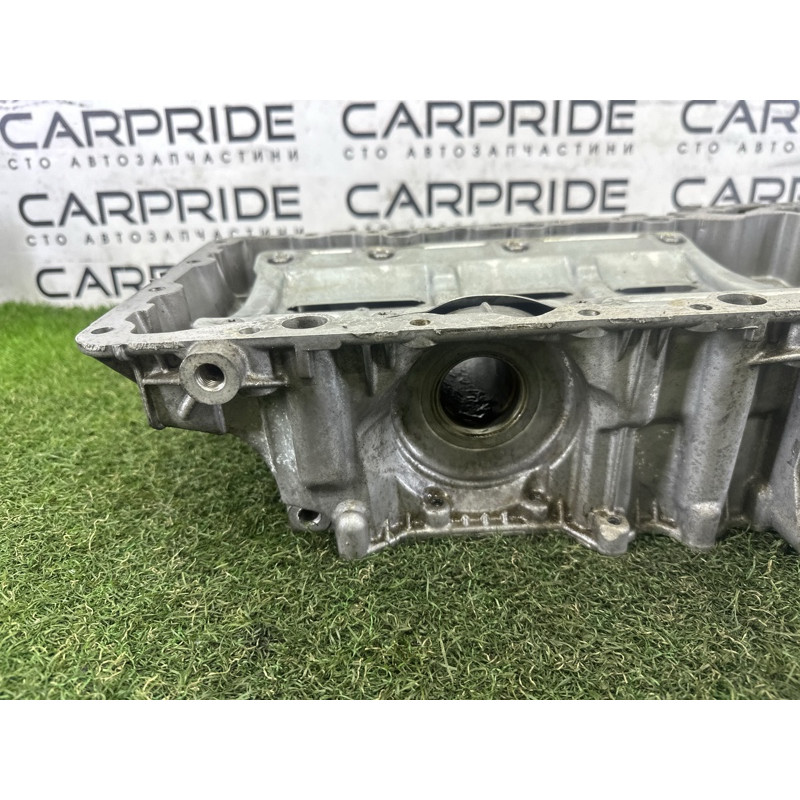Полуподдон масляный (двигатель и элементы) BMW 7-series F02 2011 4.4 N63 11137621071