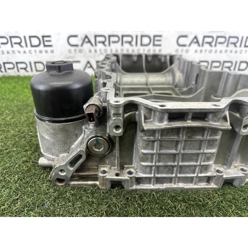 Полуподдон масляный (двигатель и элементы) BMW 7-series F02 2011 4.4 N63 11137621071