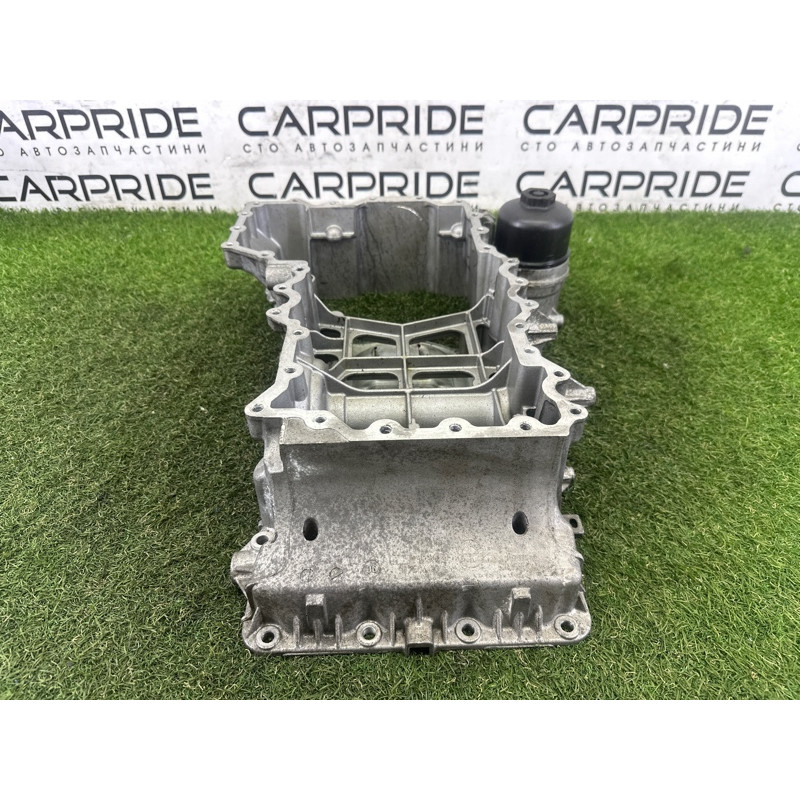 Полуподдон масляный (двигатель и элементы) BMW 7-series F02 2011 4.4 N63 11137621071