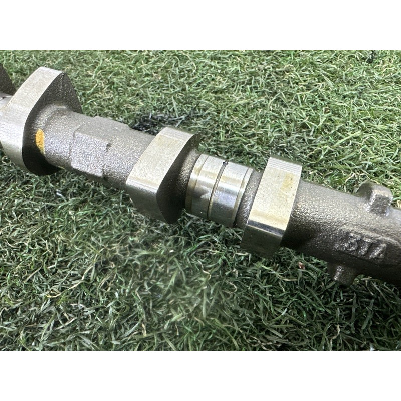 Распредвал выпускной (двигатель и элементы) Nissan Rogue T32 2016 2.5 QR25DE 130203TA1C