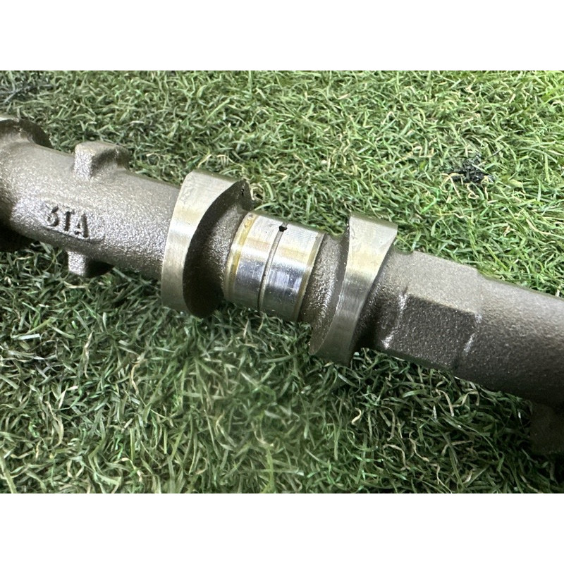 Распредвал выпускной (двигатель и элементы) Nissan Rogue T32 2016 2.5 QR25DE 130203TA1C