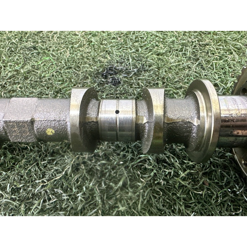 Распредвал выпускной (двигатель и элементы) Nissan Rogue T32 2016 2.5 QR25DE 130203TA1C