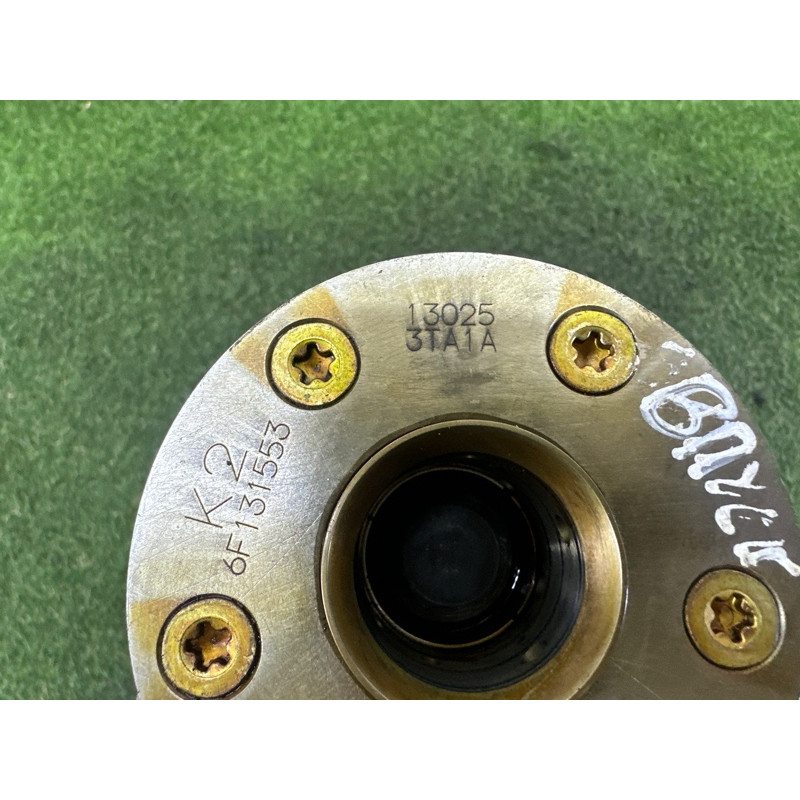 Распредвал впускной (двигатель и элементы) Nissan Rogue T32 2016 2.5 QR25DE 130203TA1A