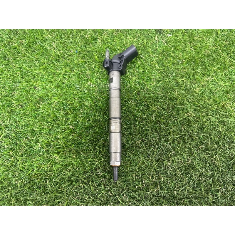 Форсунка топливная (топливная система) AUDI Q7 4L 2011 3.0 CATA 059130277AM