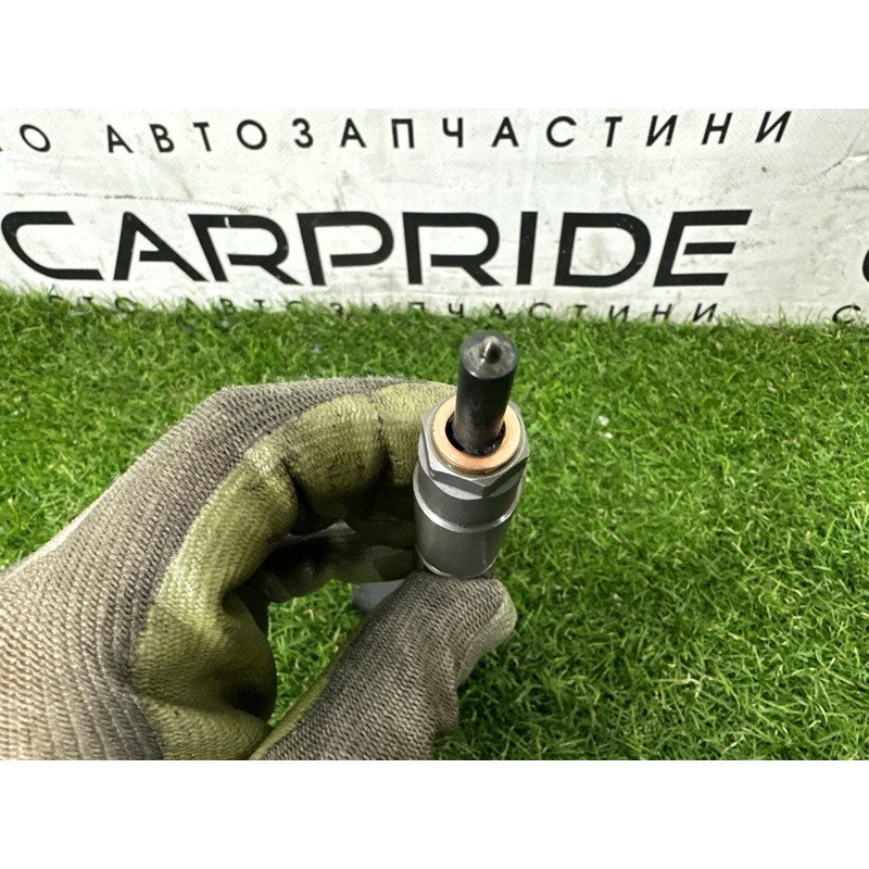 Форсунка топливная (топливная система) AUDI Q7 4L 2011 3.0 CATA 059130277AM