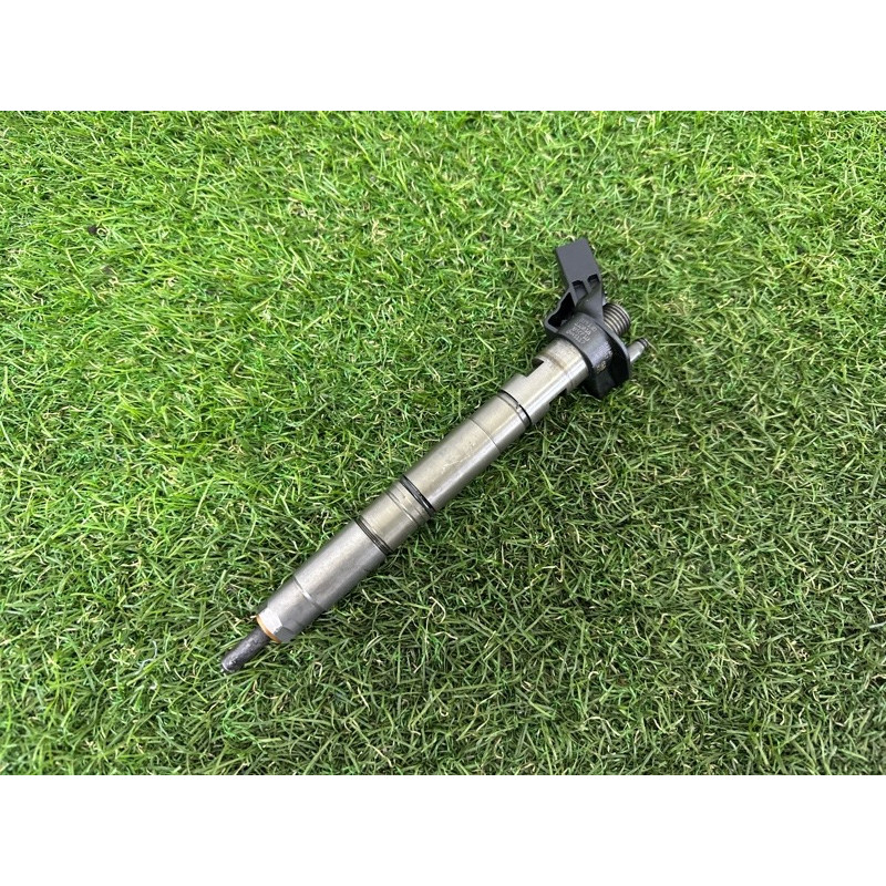 Форсунка топливная (топливная система) AUDI Q7 4L 2011 3.0 CATA 059130277AM