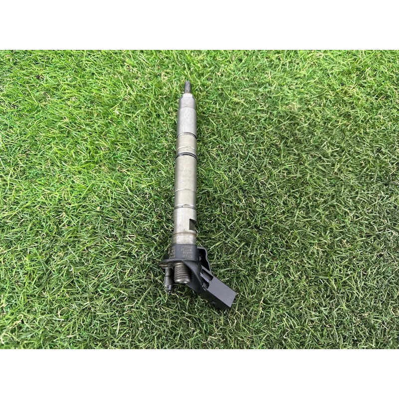 Форсунка топливная (топливная система) AUDI Q7 4L 2011 3.0 CATA 059130277AM