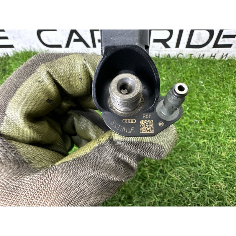 Форсунка топливная (топливная система) AUDI Q7 4L 2011 3.0 CATA 059130277AM