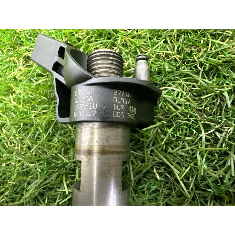 Форсунка топливная (топливная система) AUDI Q7 4L 2011 3.0 CATA 059130277AM