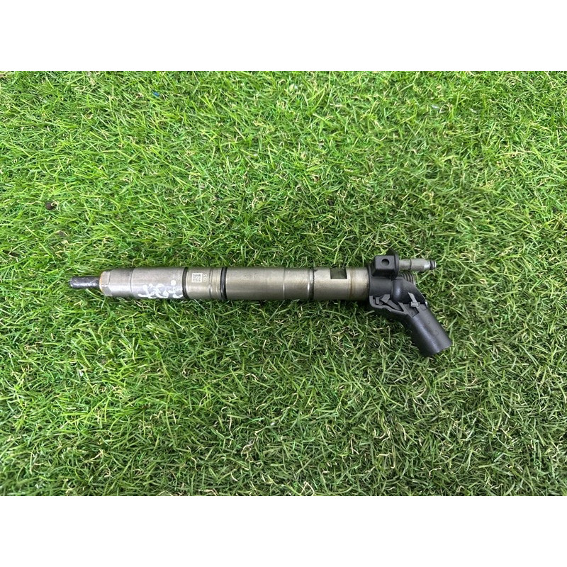 Форсунка топливная (топливная система) AUDI Q7 4L 2011 3.0 CATA 059130277AM