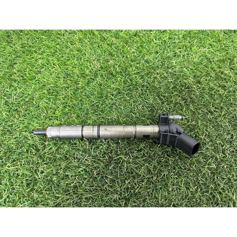 Форсунка топливная (топливная система) AUDI Q7 4L 2011 3.0 CATA 059130277AM